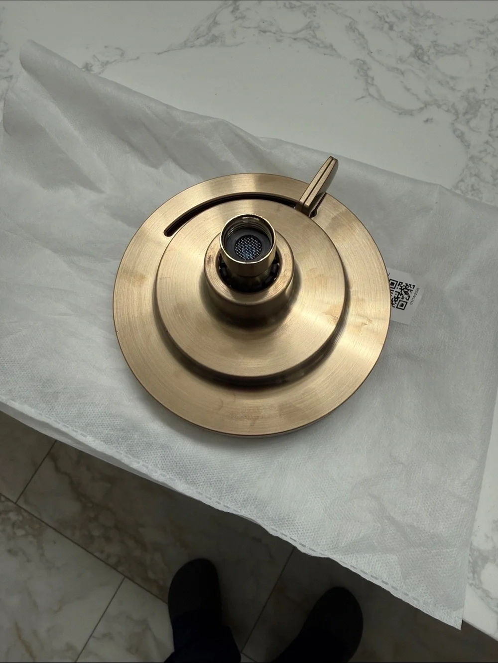 Delta Brushed Bronze Round Rain Showerhead